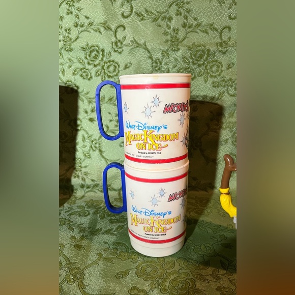 7 Disney collector character cups - Mickey Mouse / Beauty & The Beast - Picture 7 of 11